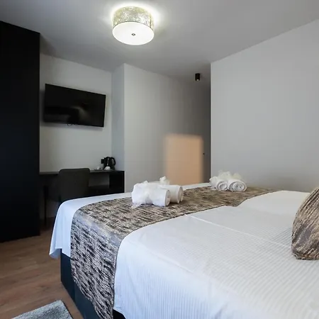 Studio & Rooms Torine Zadar Exterior photo